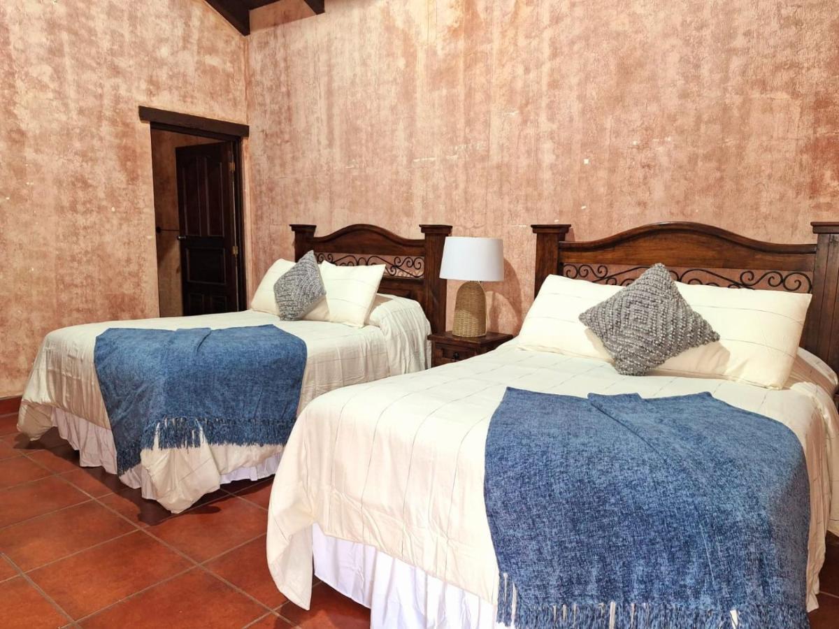Hotel Boutique Casa Del Angel Antigua Екстер'єр фото
